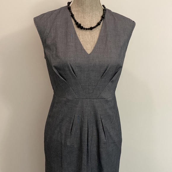 TAVAN & Mitto Grey and Black Pencil Sleeveless Couture Dress​​​​​ - Picture 12 of 16